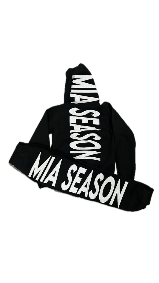 Black Mia Season Set